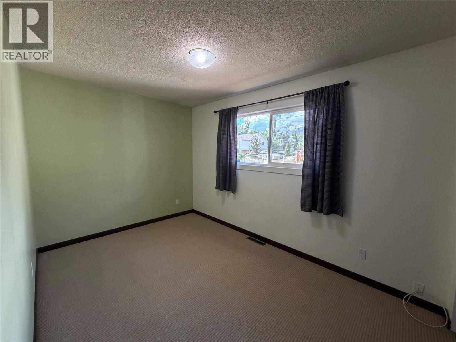 750 Revelstoke Avenue Property Photo 13