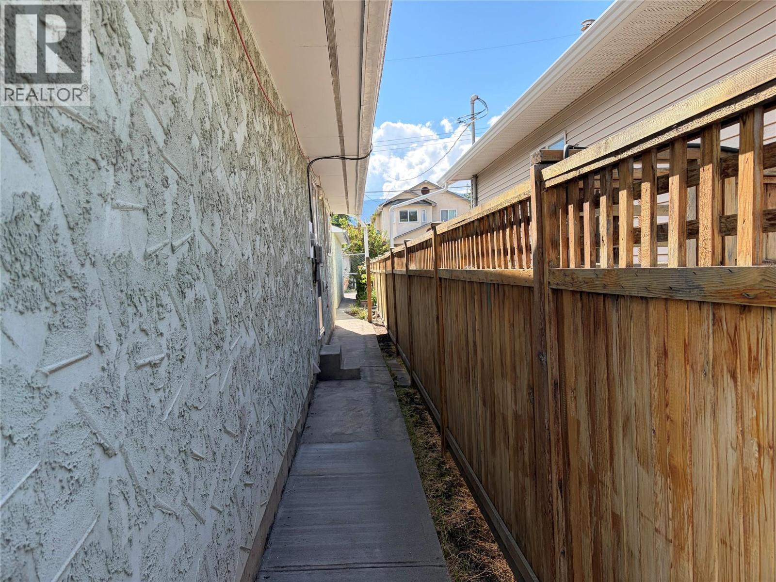 750 Revelstoke Avenue Property Photo 14