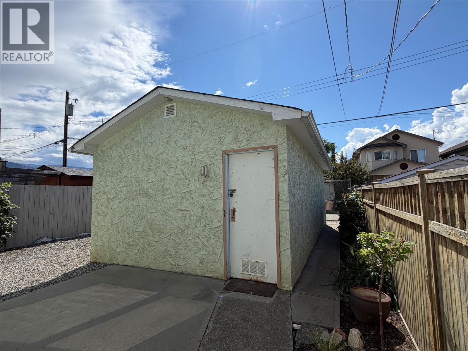 750 Revelstoke Avenue Property Photo 15
