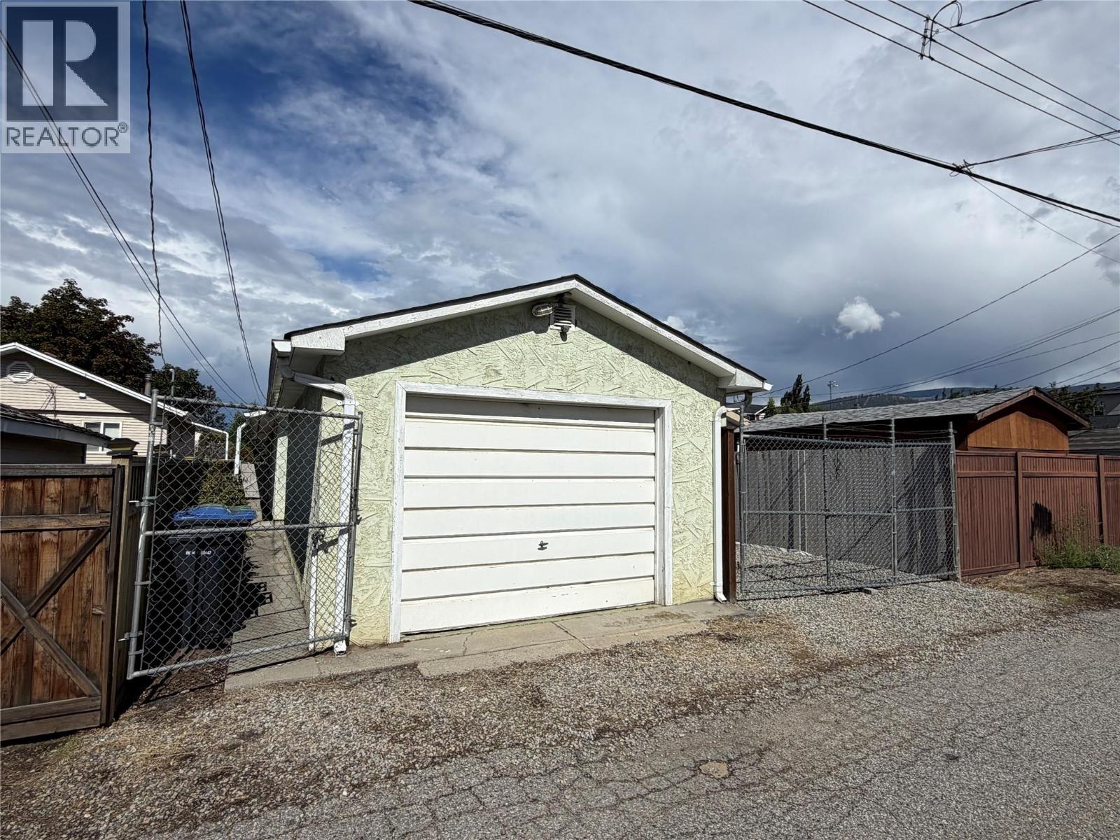 750 Revelstoke Avenue Property Photo 18