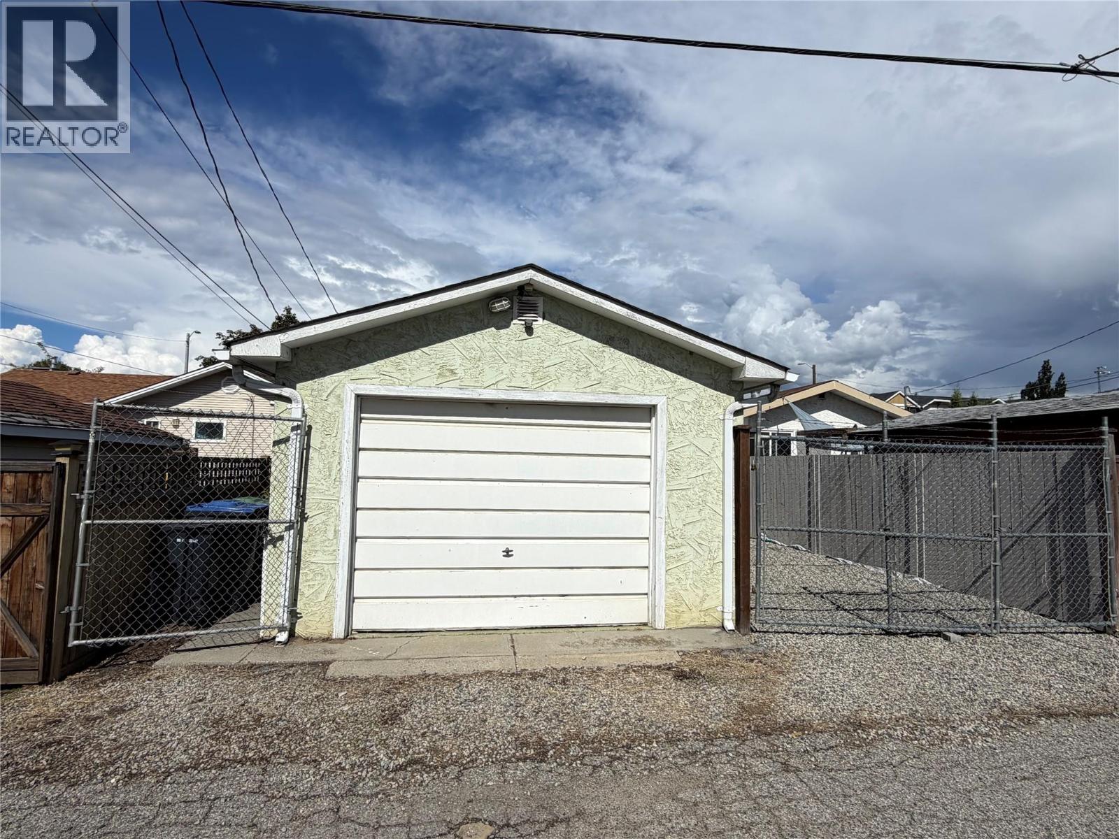 750 Revelstoke Avenue Property Photo 19