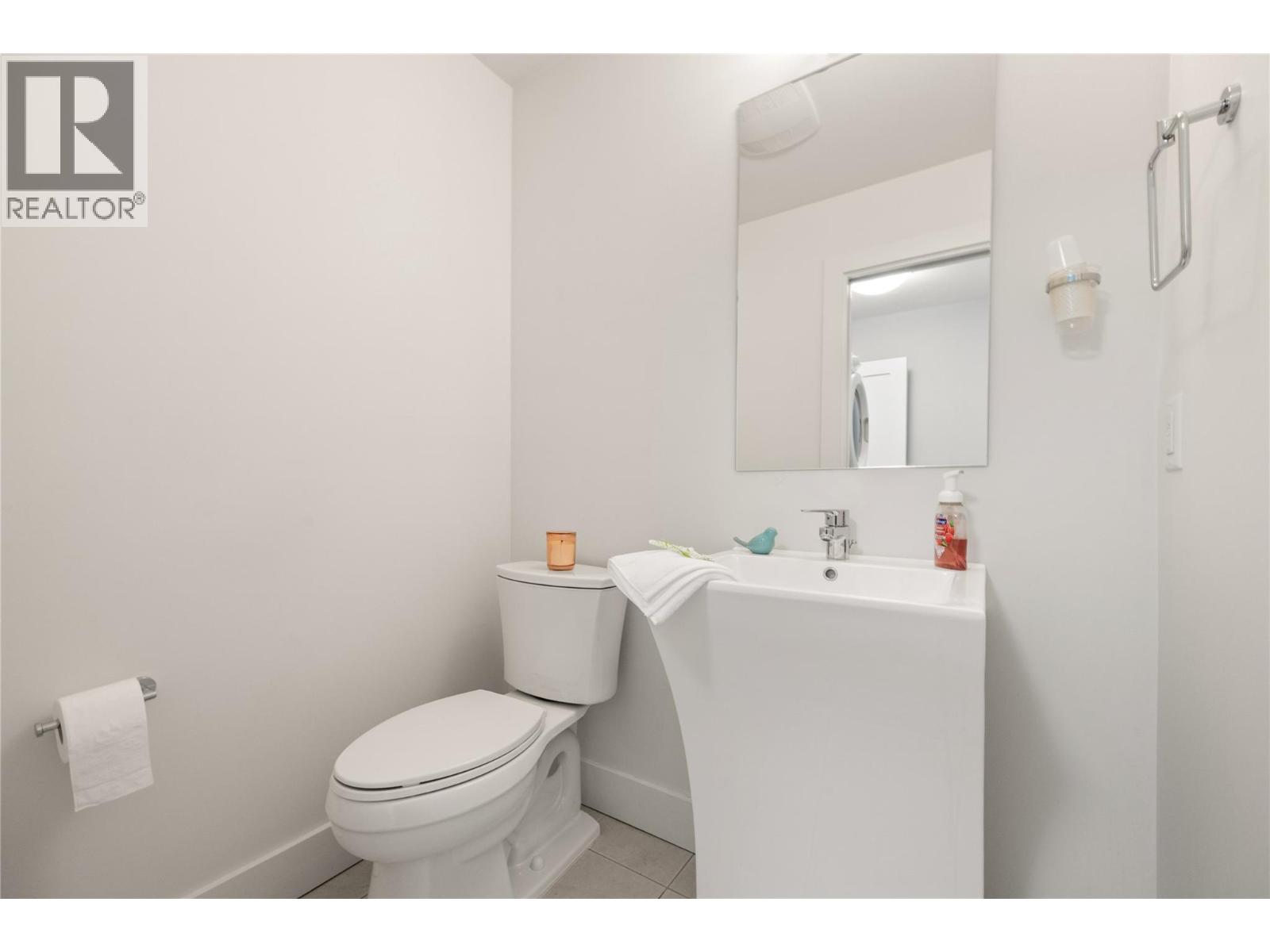 143 View Lane Property Photo 32