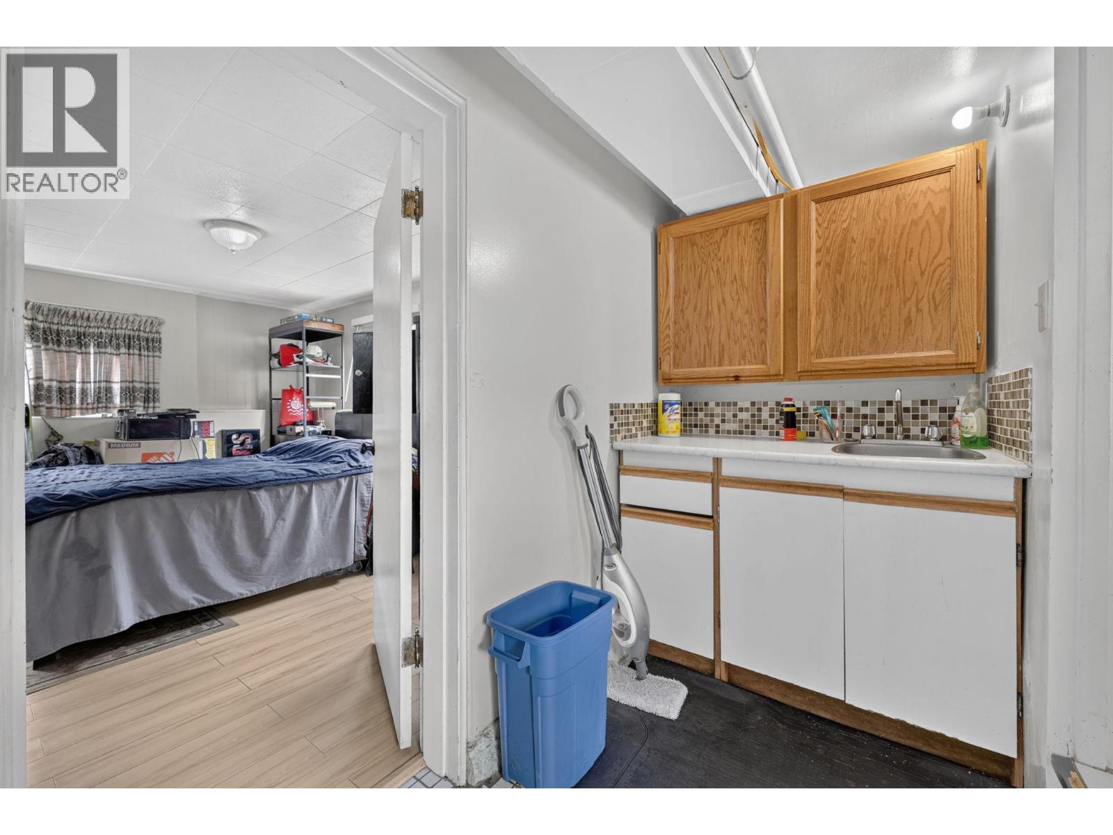 471 Cadder Avenue Property Photo 24