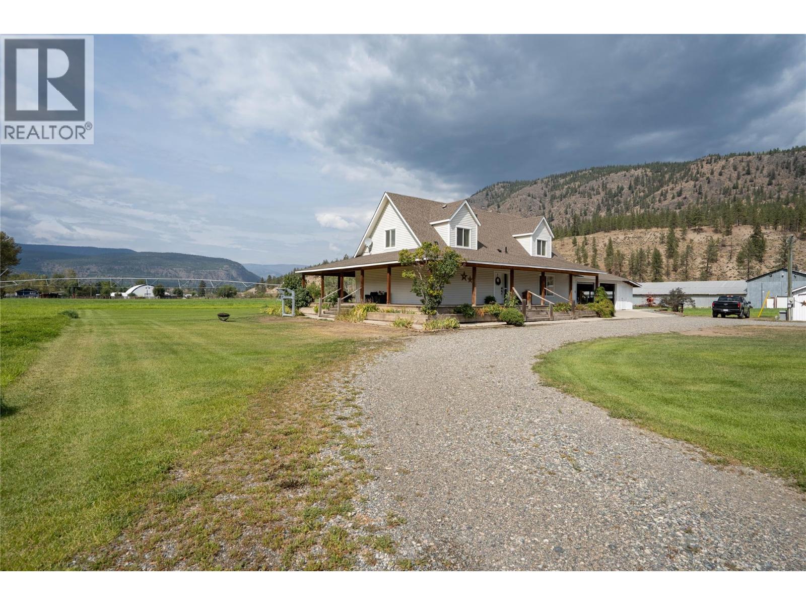 2328 Willgoose Road Property Photo 1