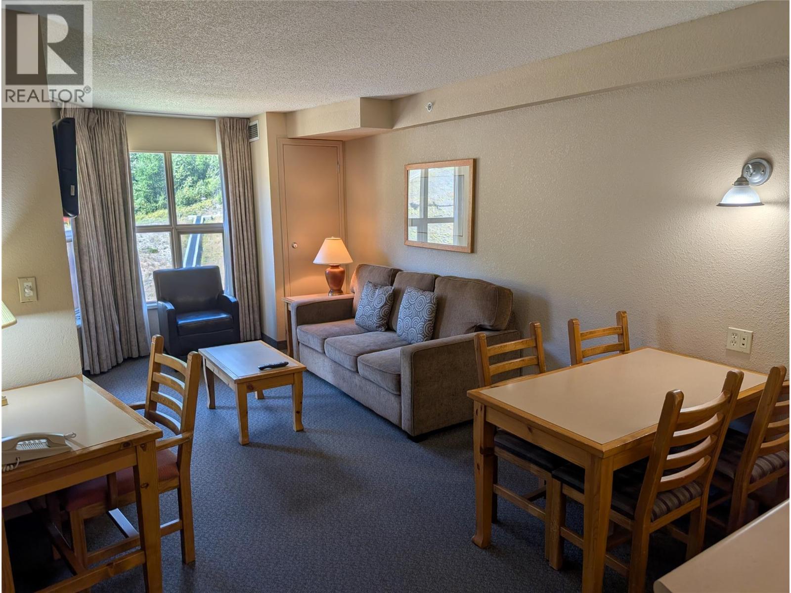 500 Stemwinder Drive Unit# 407 Property Photo 3