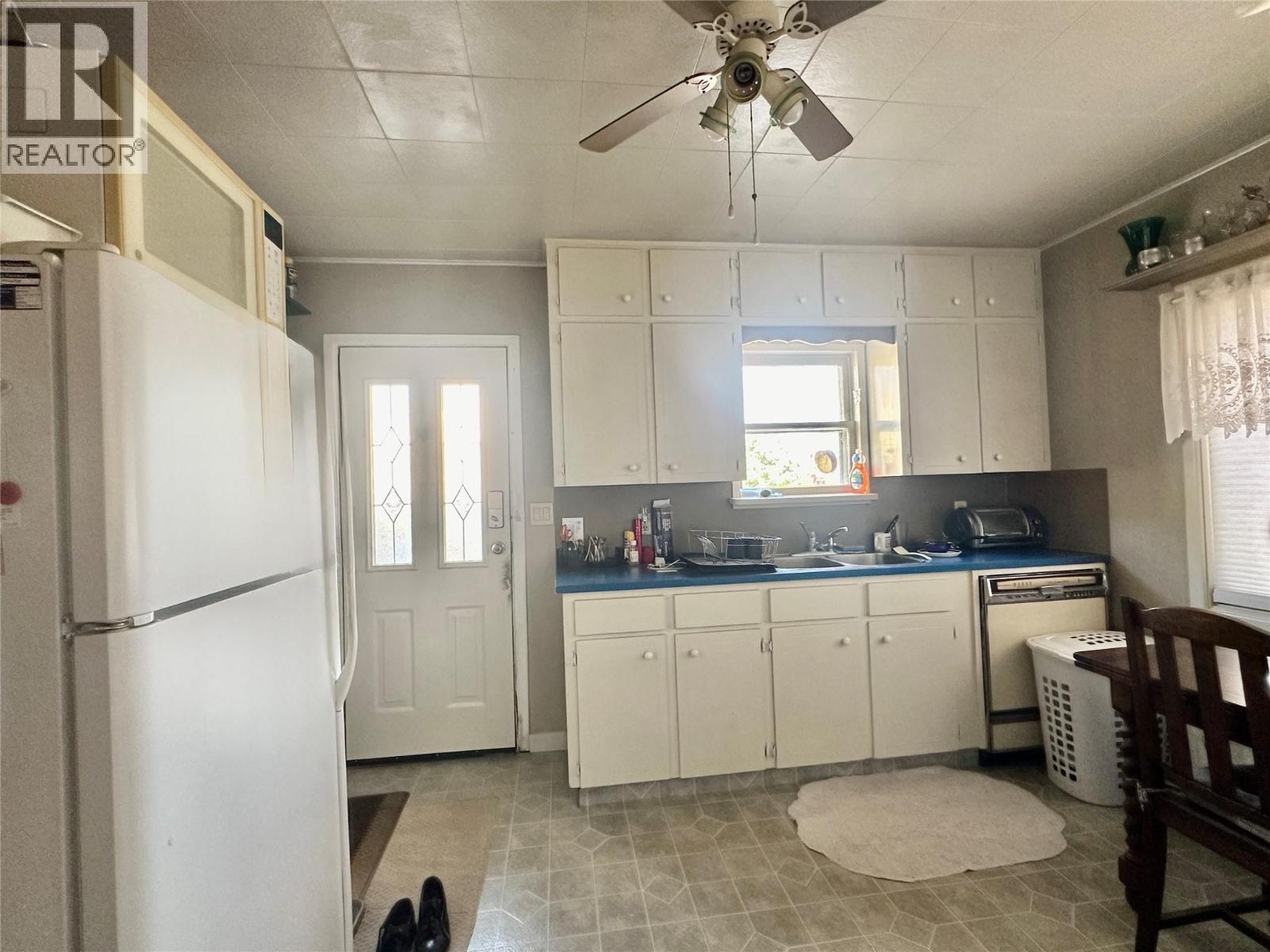 5952 Okanagan Street Property Photo 2