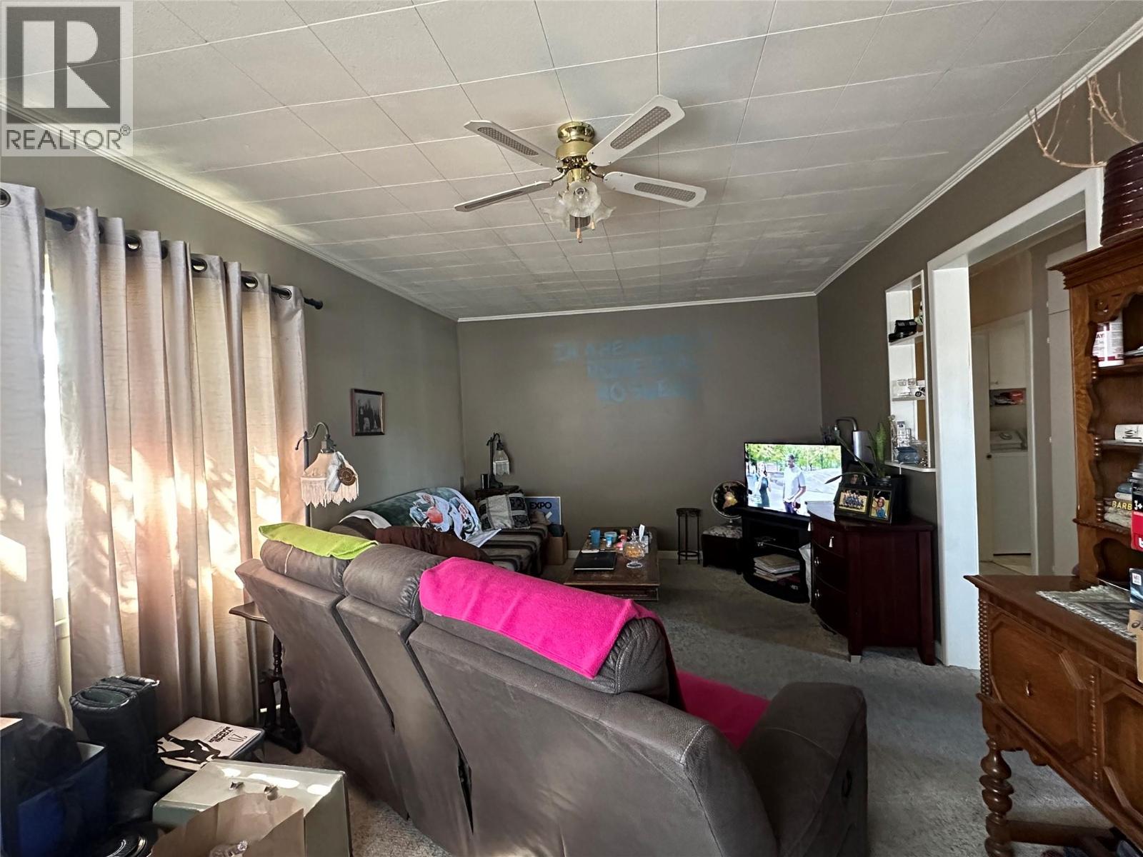 5952 Okanagan Street Property Photo 8