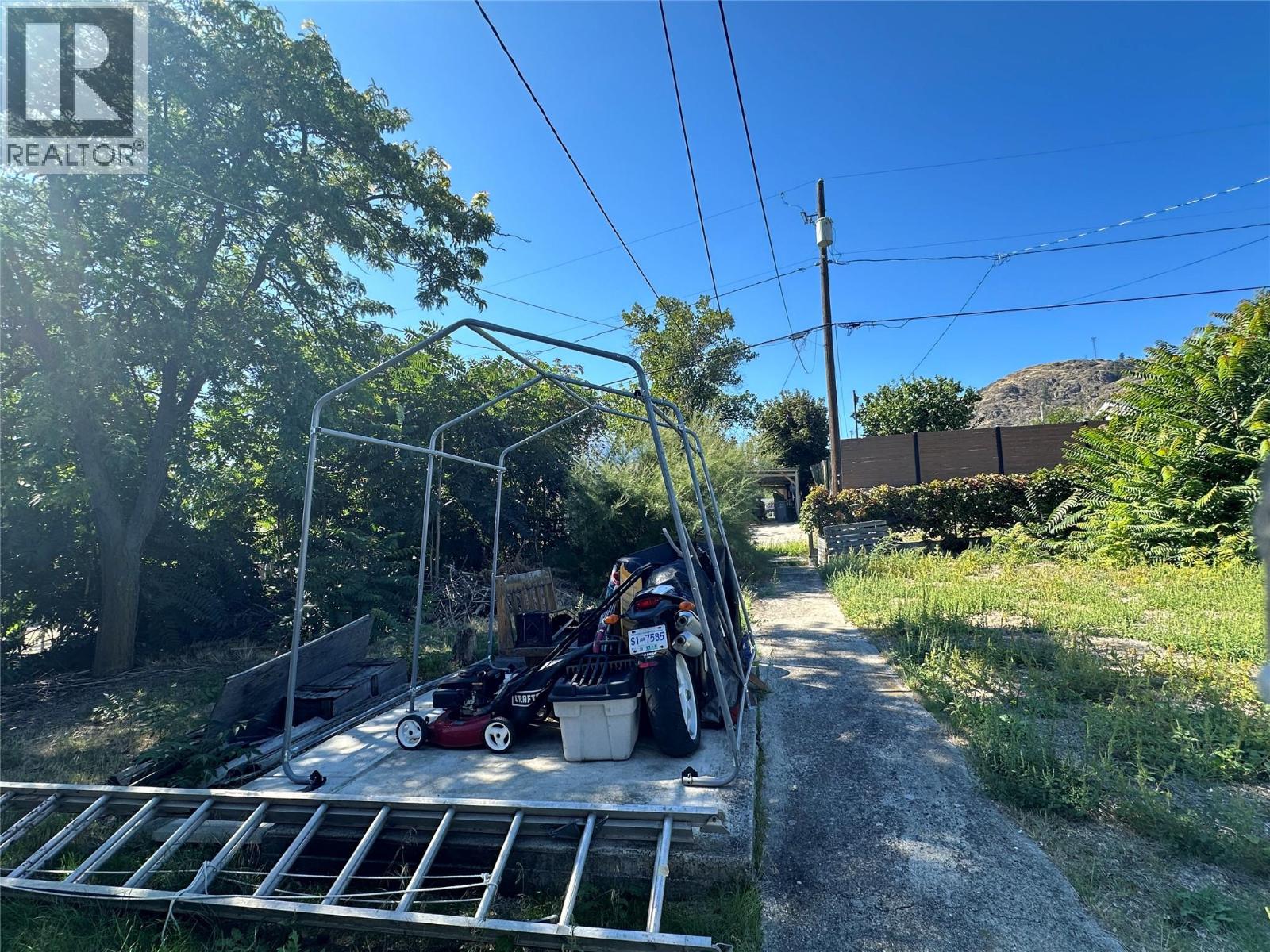 5952 Okanagan Street Property Photo 19