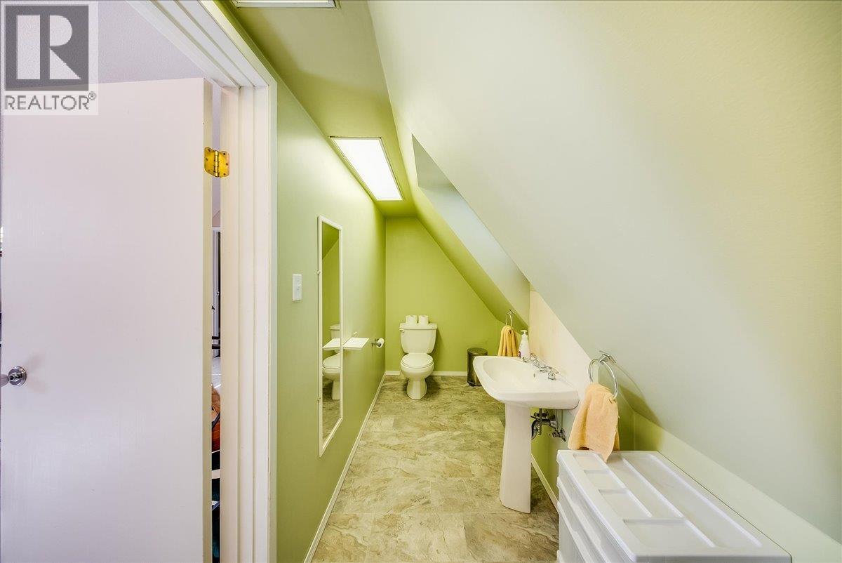 2390 Mcleod Avenue Property Photo 42