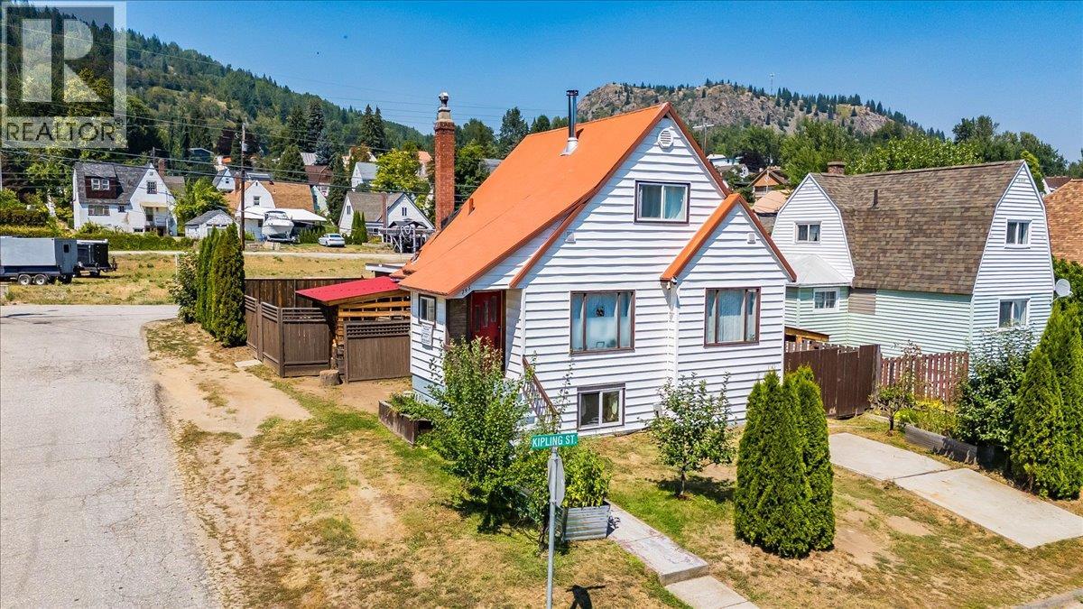 795 Kipling Street Property Photo 1