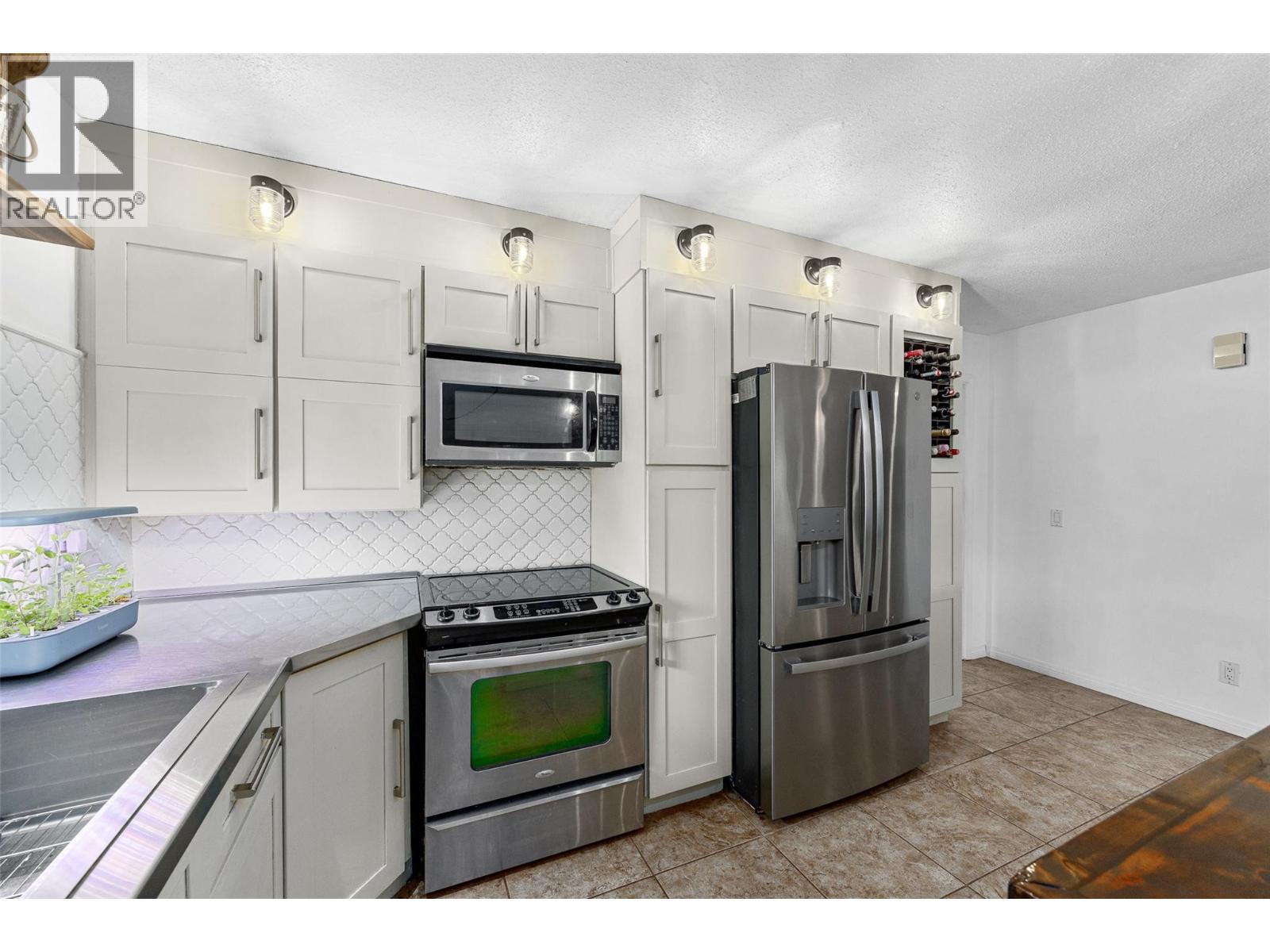 145 Magic Drive Property Photo 13