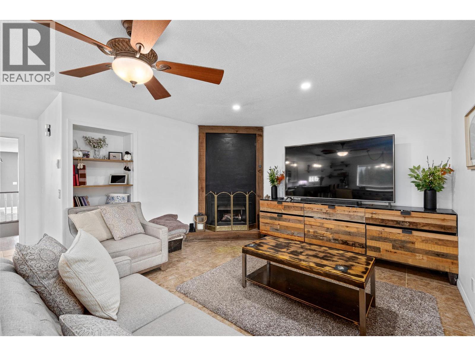 145 Magic Drive Property Photo 16