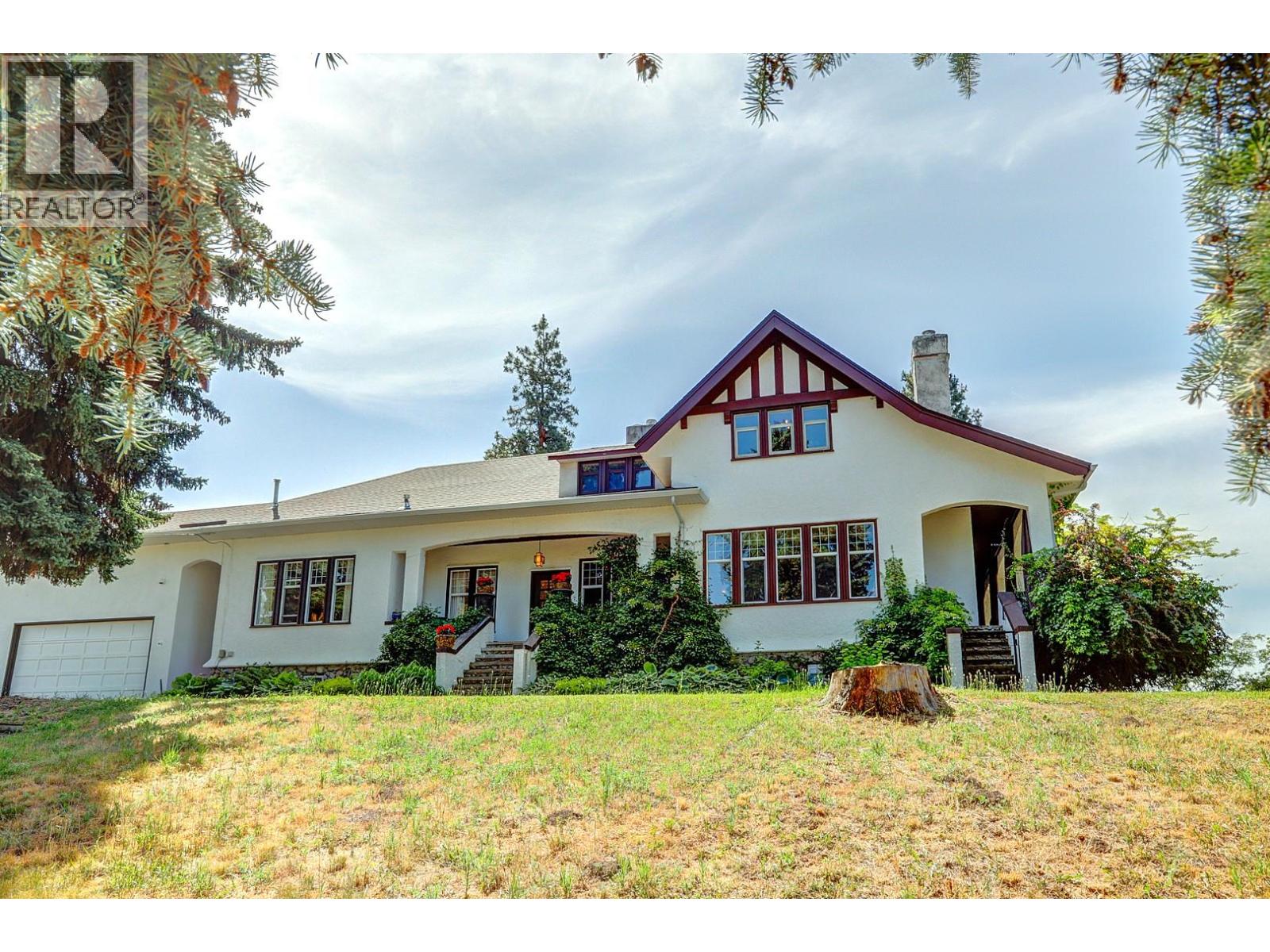 5482 Silver Star Road Property Photo 2