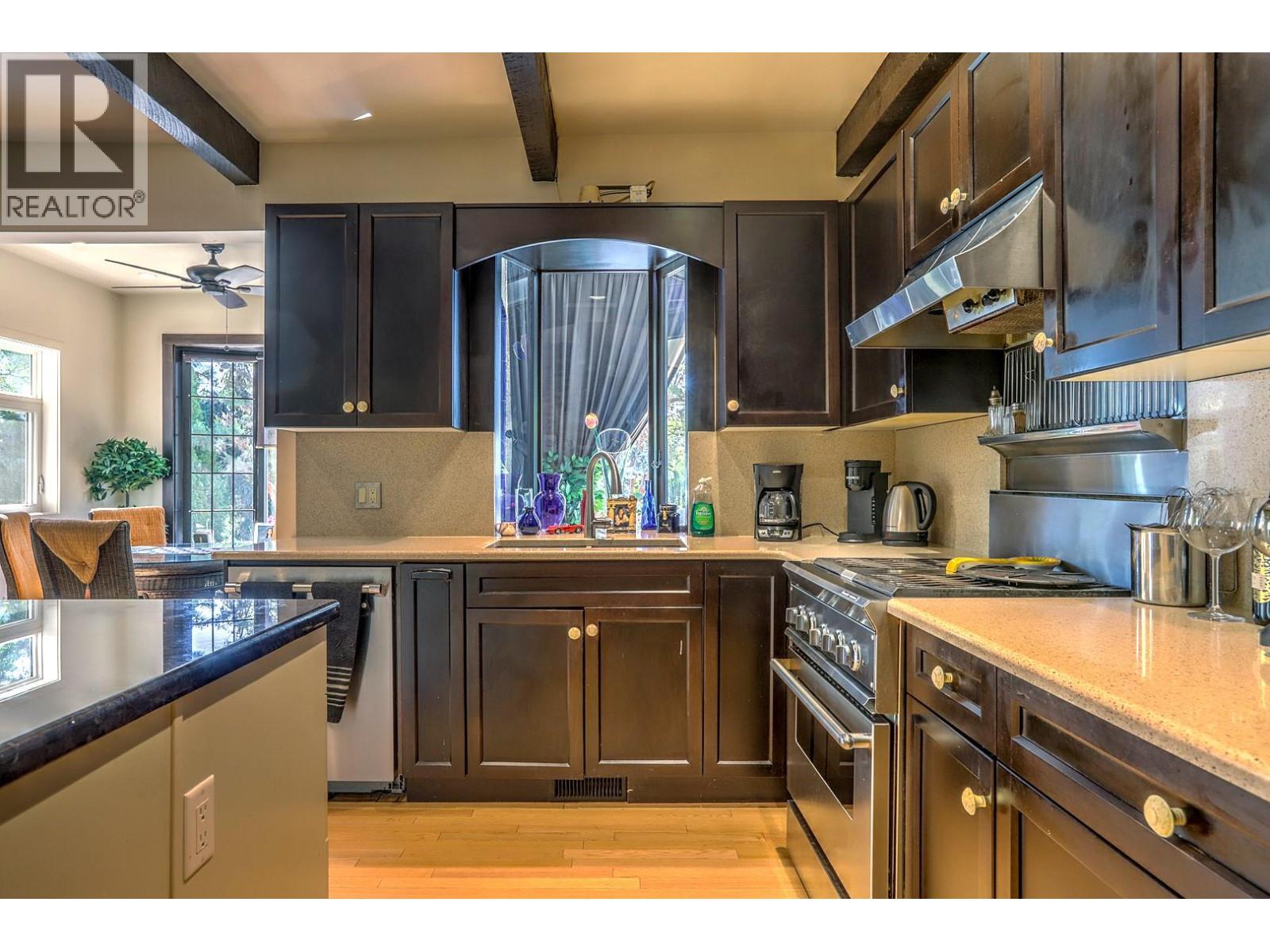 5482 Silver Star Road Property Photo 14