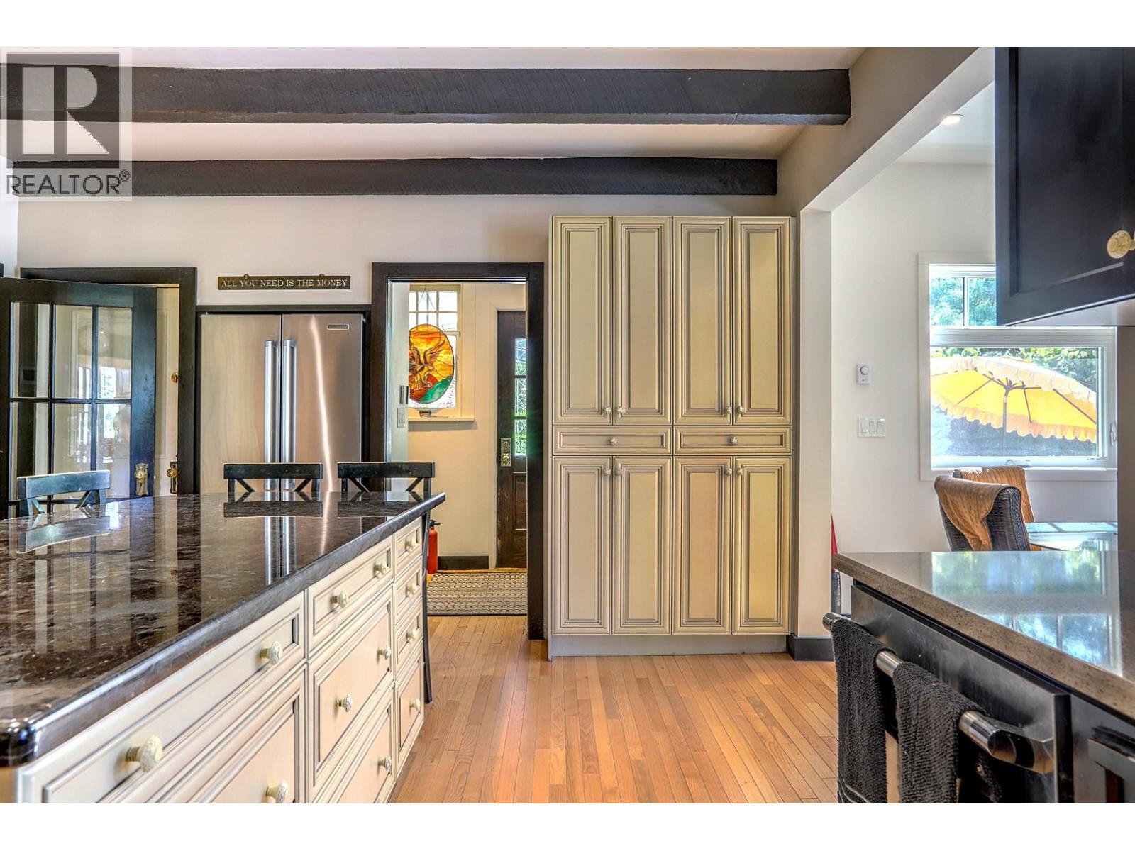 5482 Silver Star Road Property Photo 15