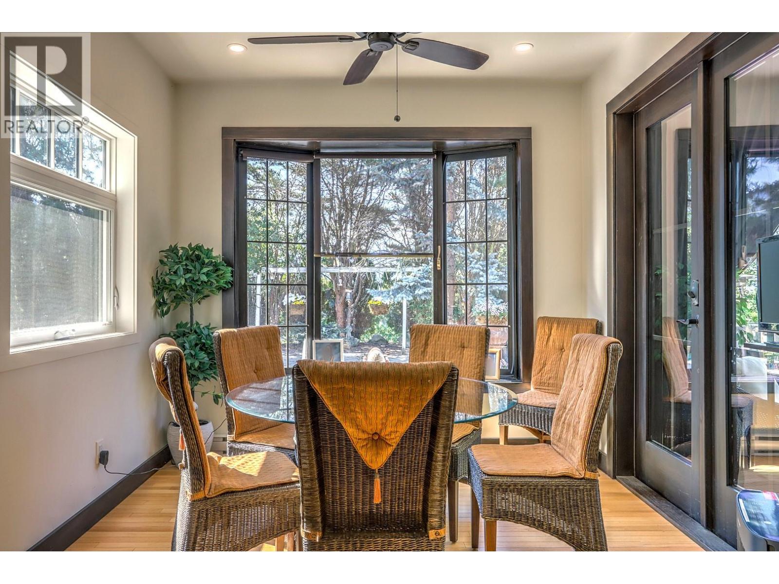 5482 Silver Star Road Property Photo 17