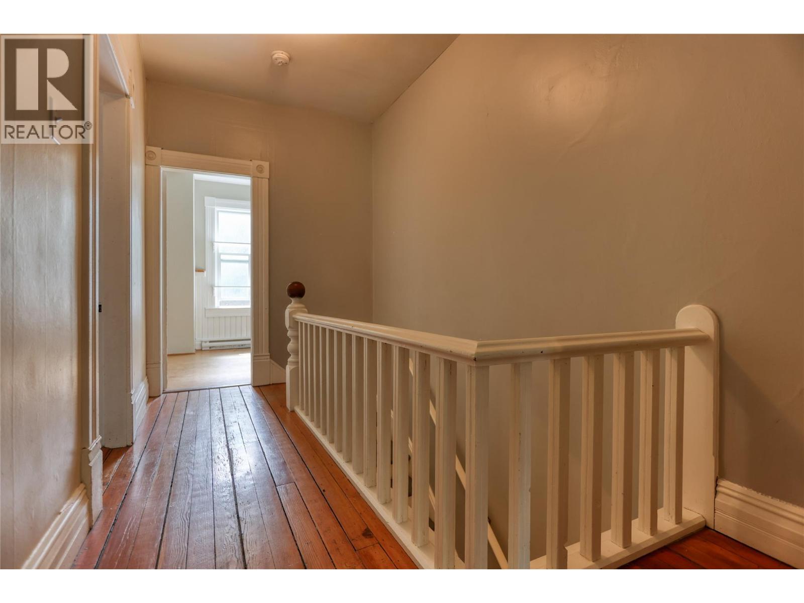 924 Front Street Property Photo 22