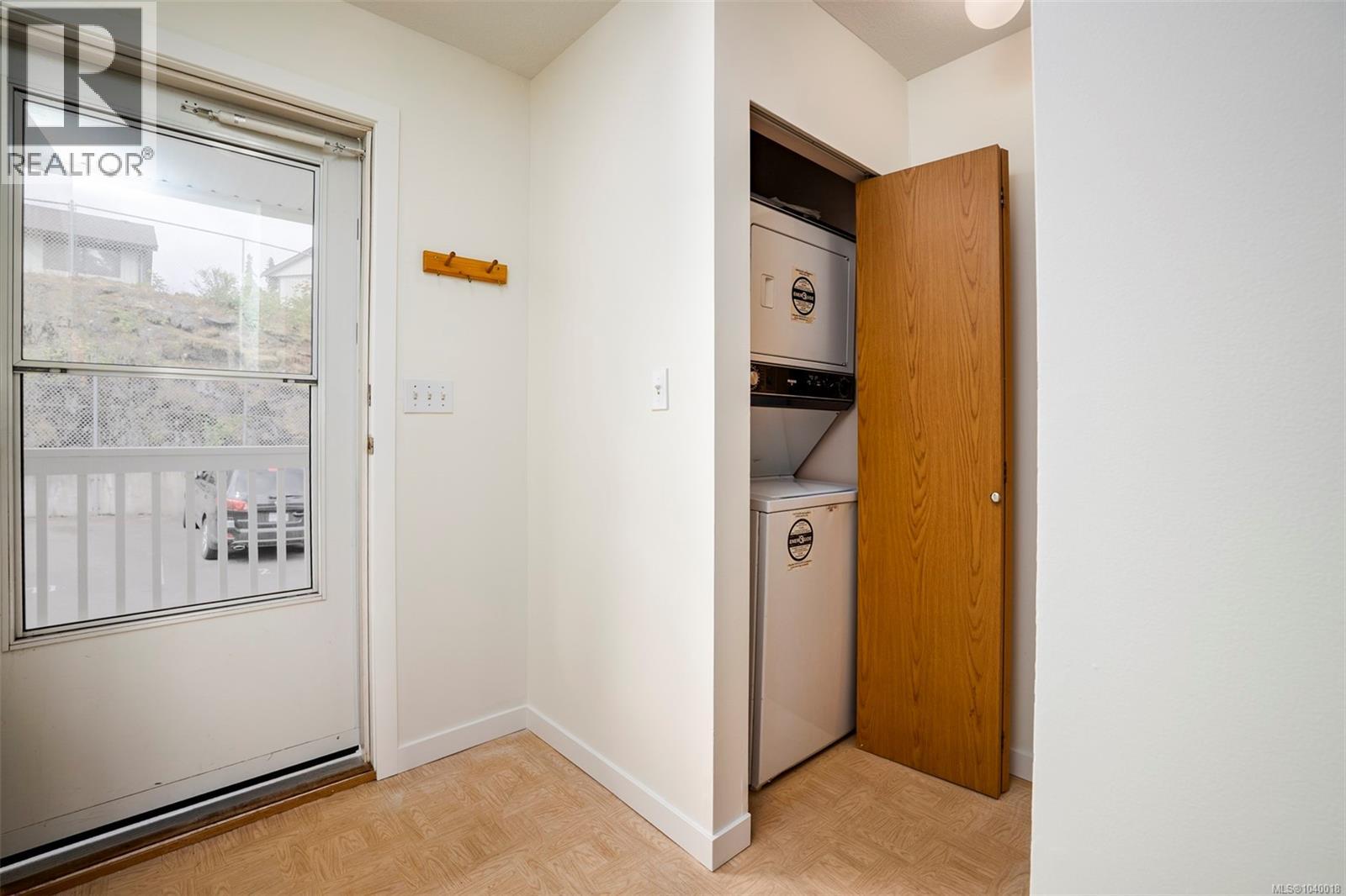 204 9916 Daniel St Property Photo 12