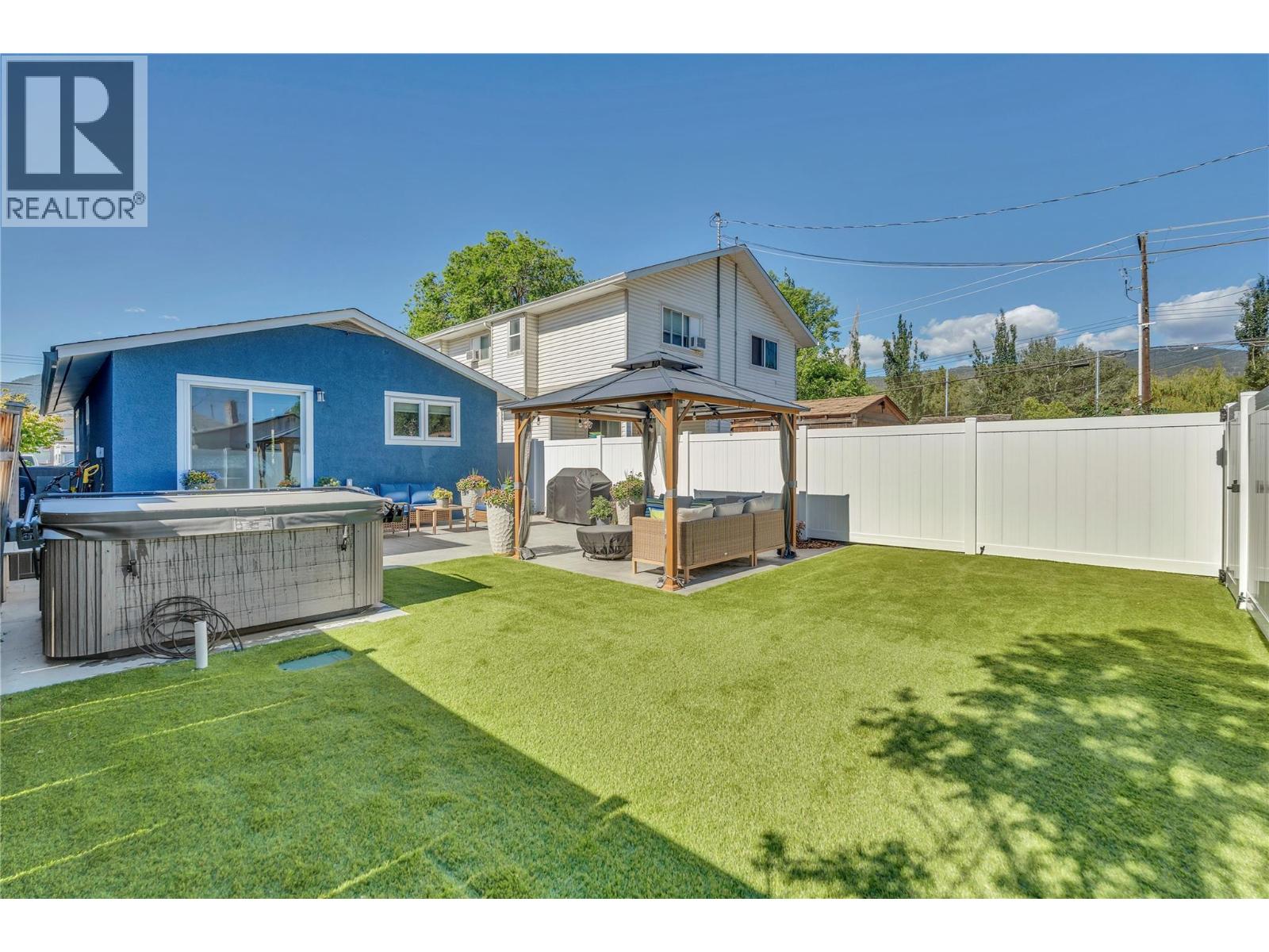787 Kamloops Avenue Property Photo 1