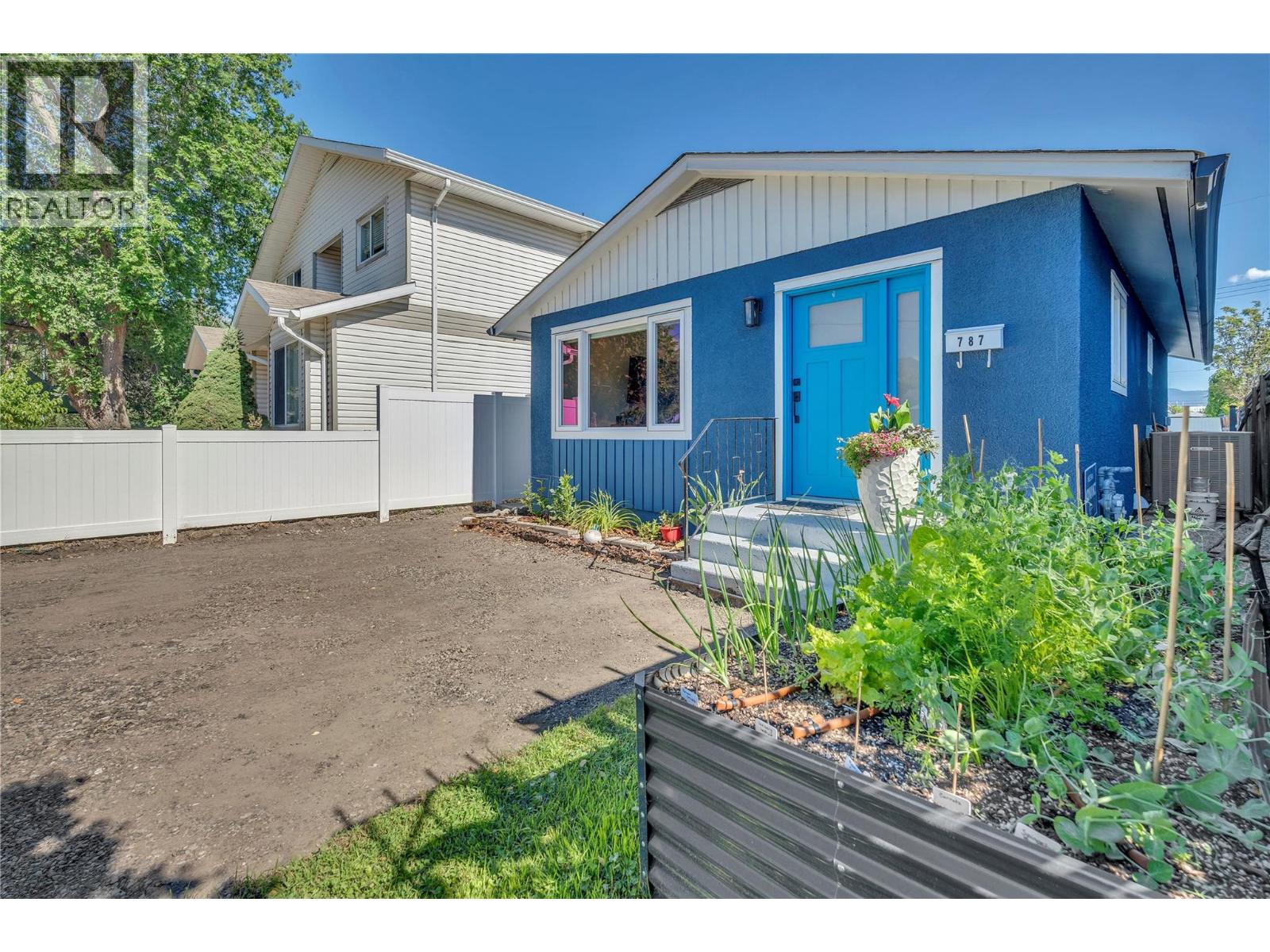 787 Kamloops Avenue Property Photo 27