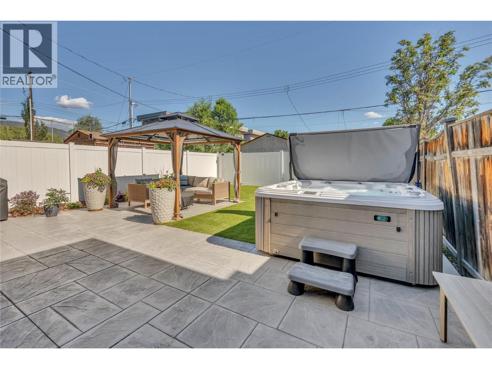 787 Kamloops Avenue Property Photo 30