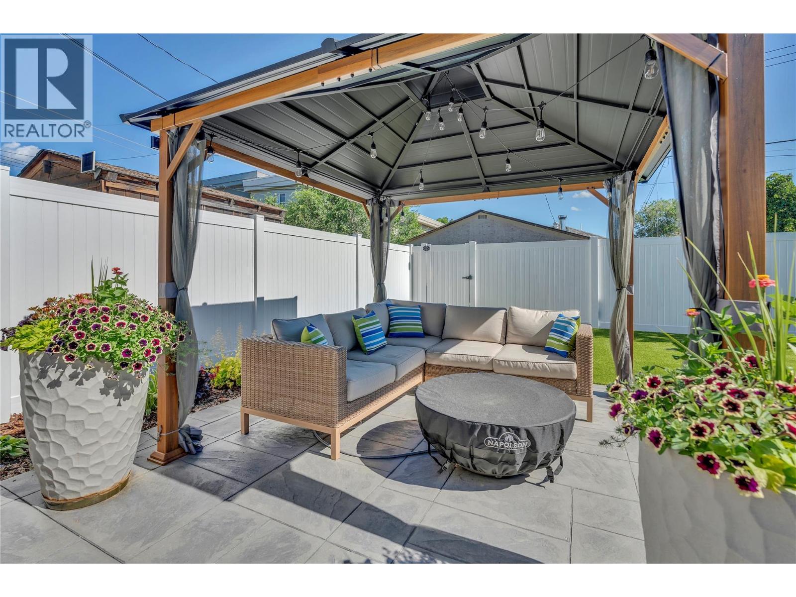 787 Kamloops Avenue Property Photo 32