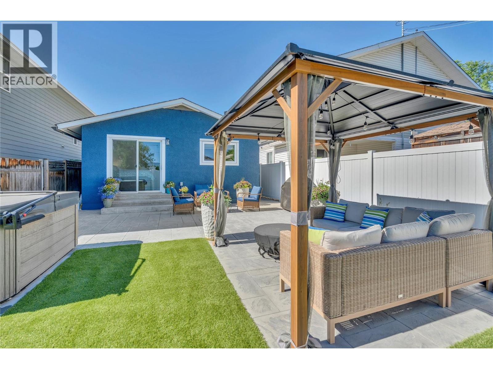 787 Kamloops Avenue Property Photo 34