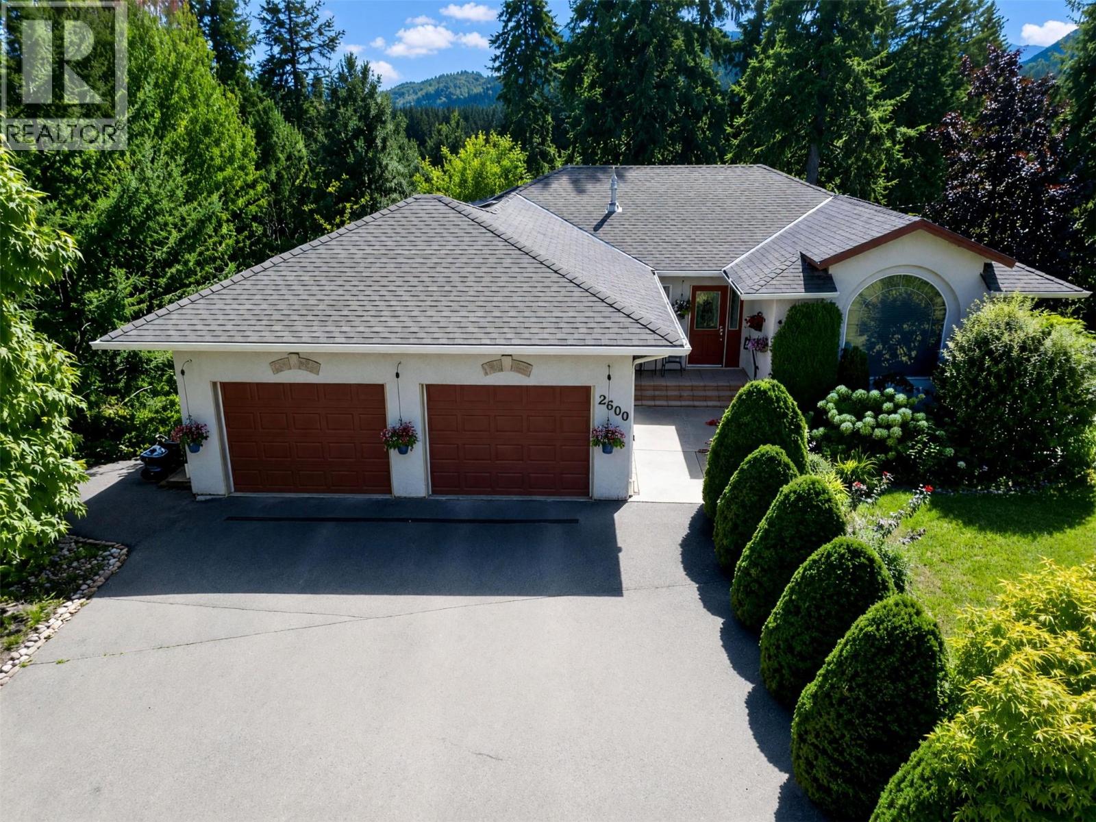 2600 Fairway Place Property Photo 1