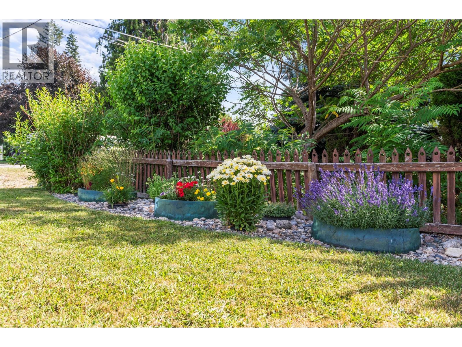3475 Jackson Avenue Property Photo 3