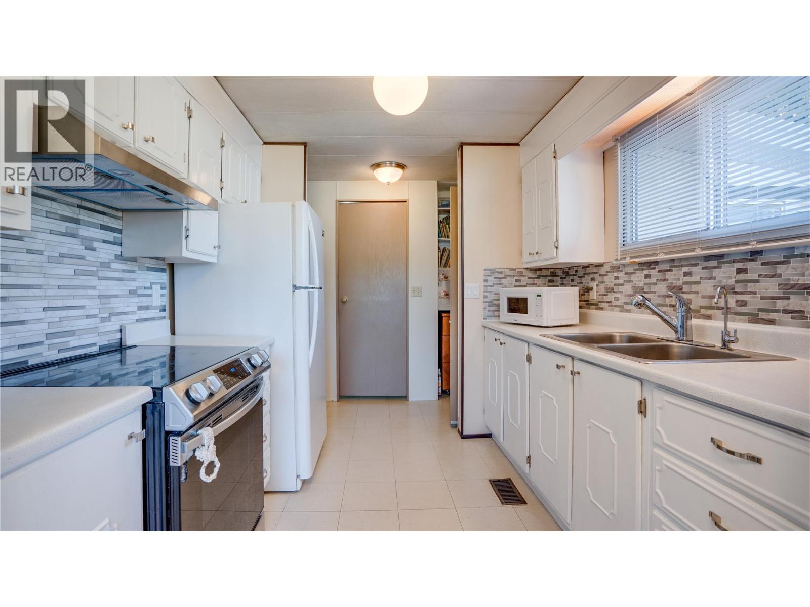 3475 Jackson Avenue Property Photo 16