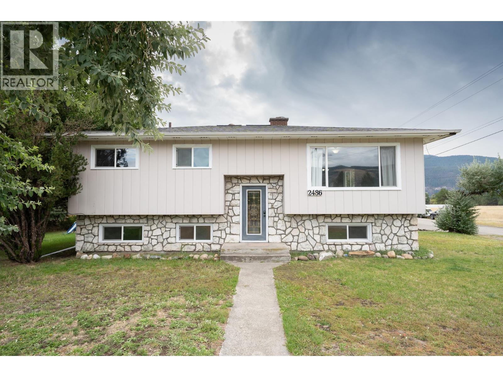 2486 Central Avenue Property Photo 1