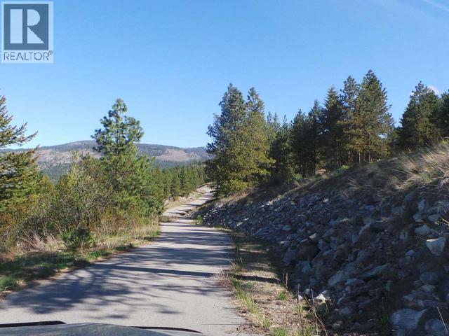 290 Mule Deer Drive Property Photo 8