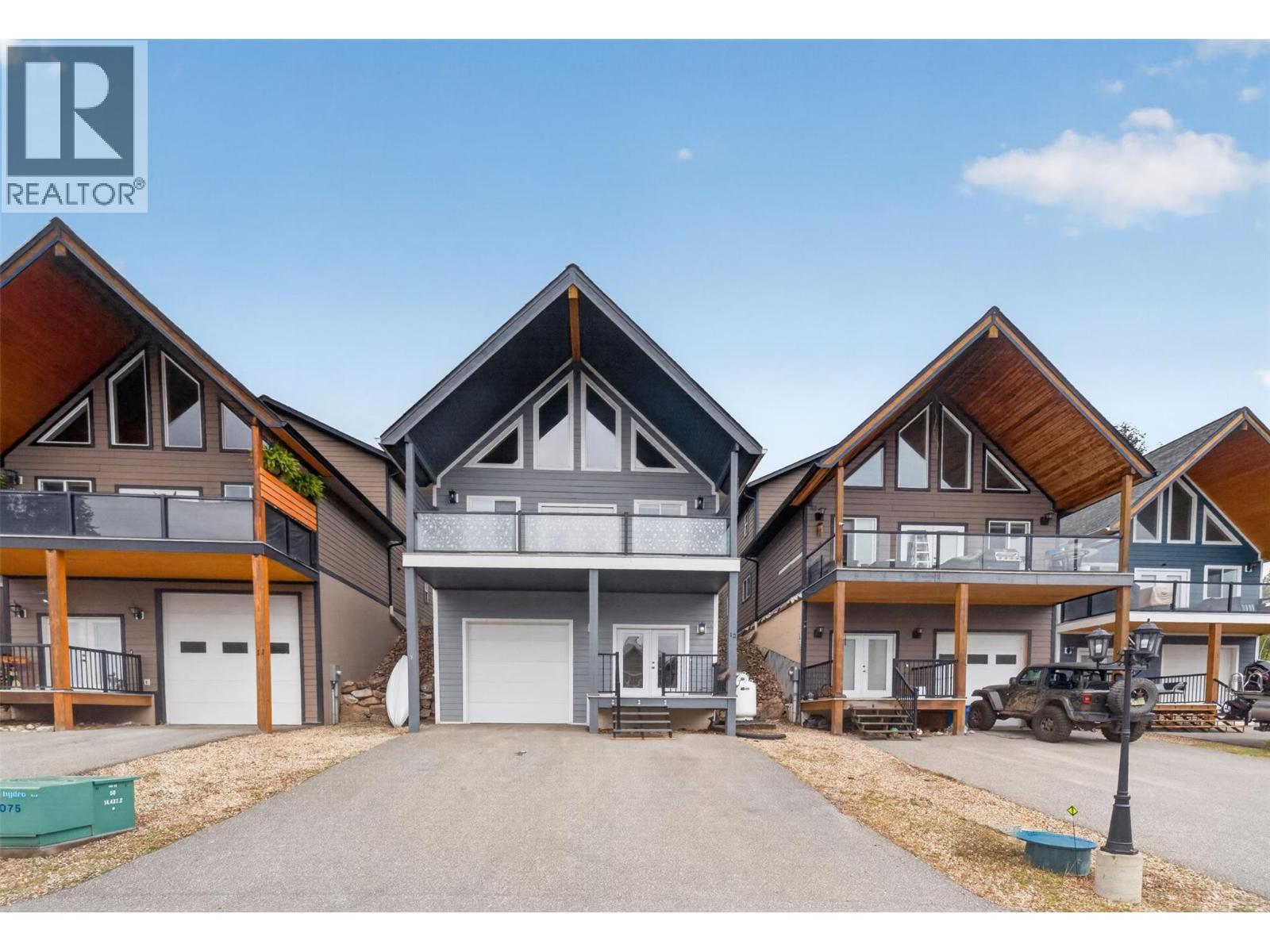 5211 Trans Canada Highway Unit# 12 Property Photo 1
