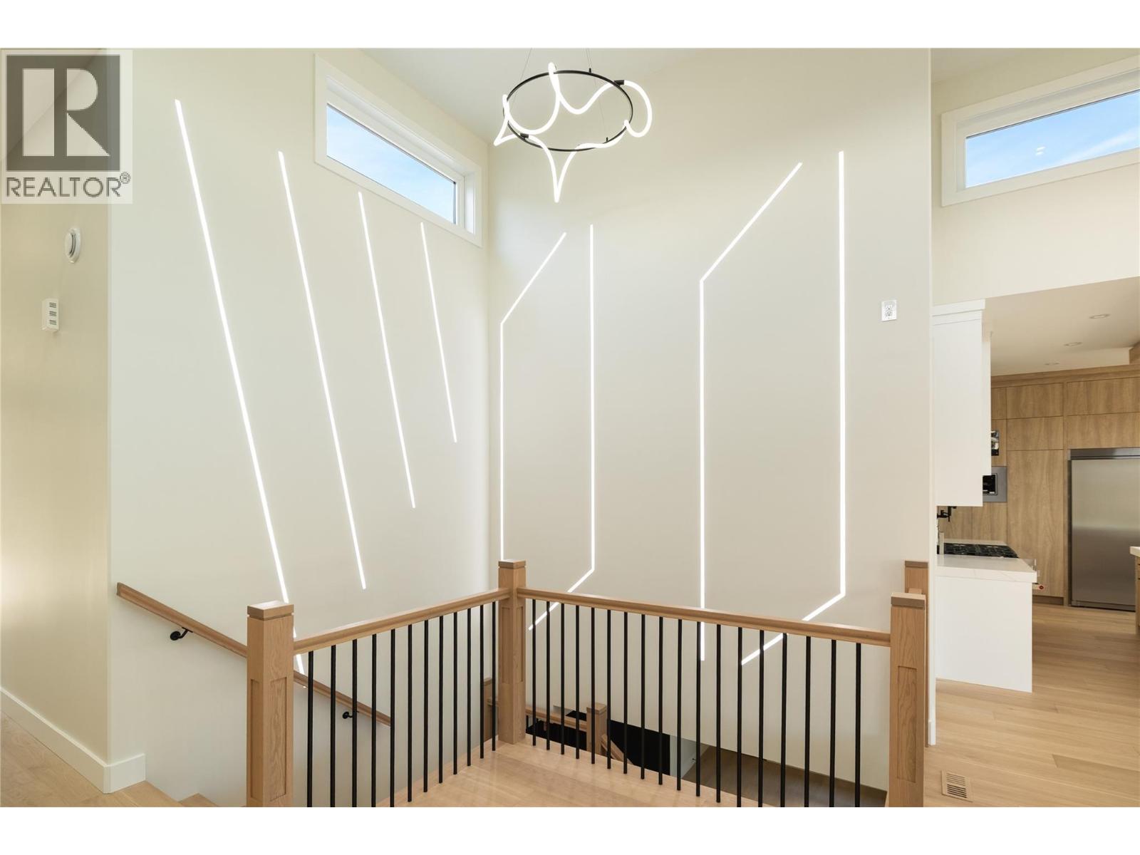 979 Loseth Drive Property Photo 19