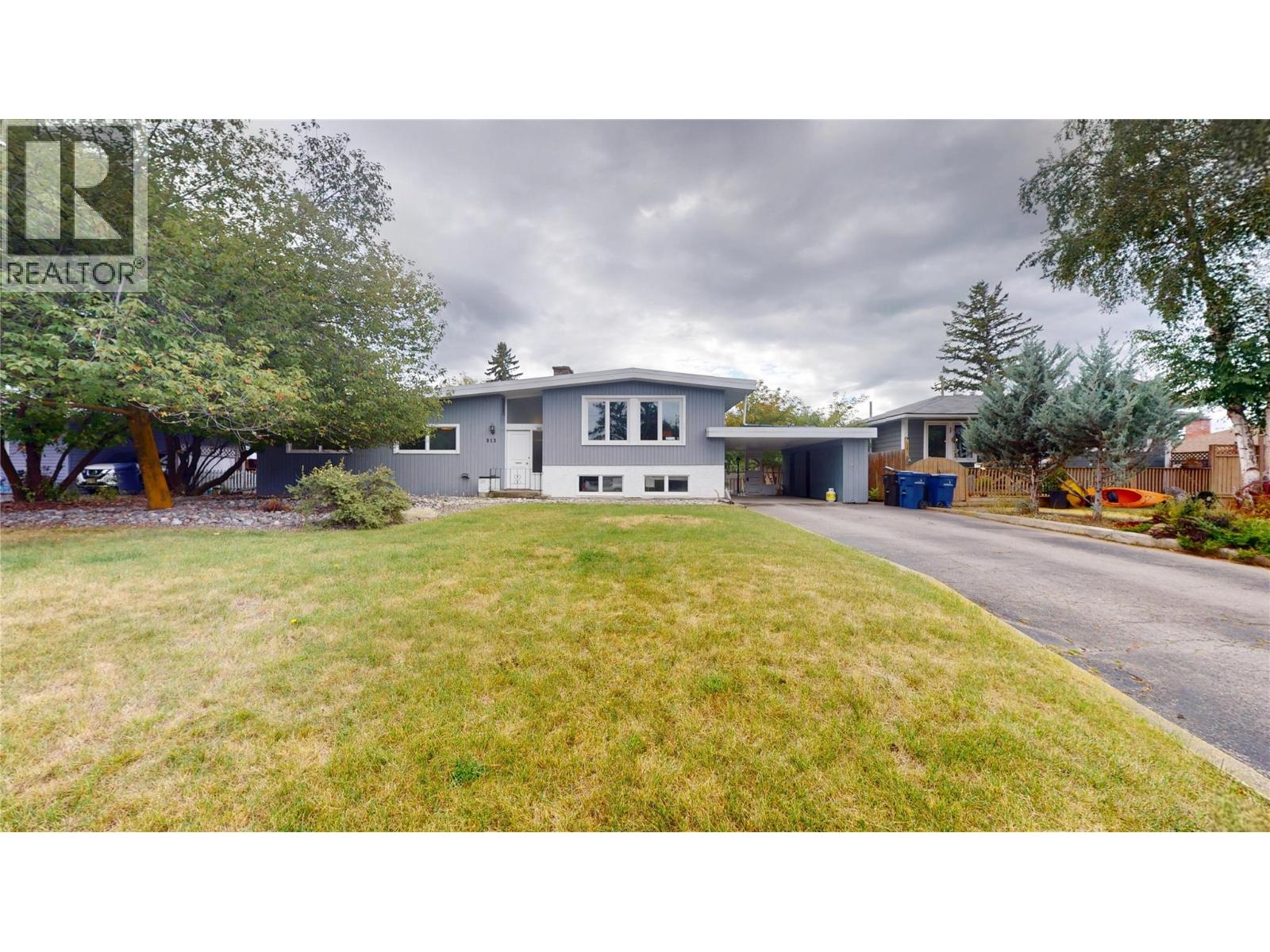 913 9th Street S Property Photo 1