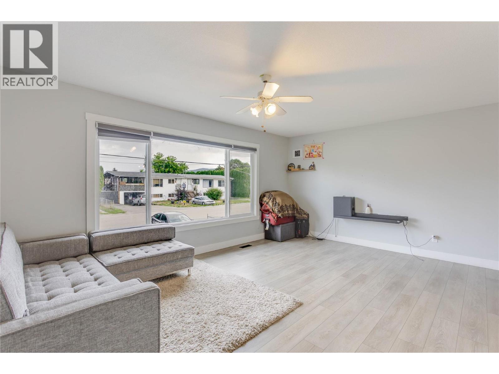 465 - 467 Killarney Road Property Photo 14