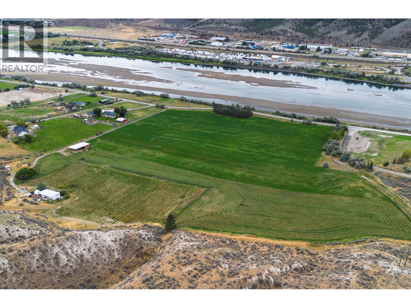 3059 Shuswap E Road Property Photo 2