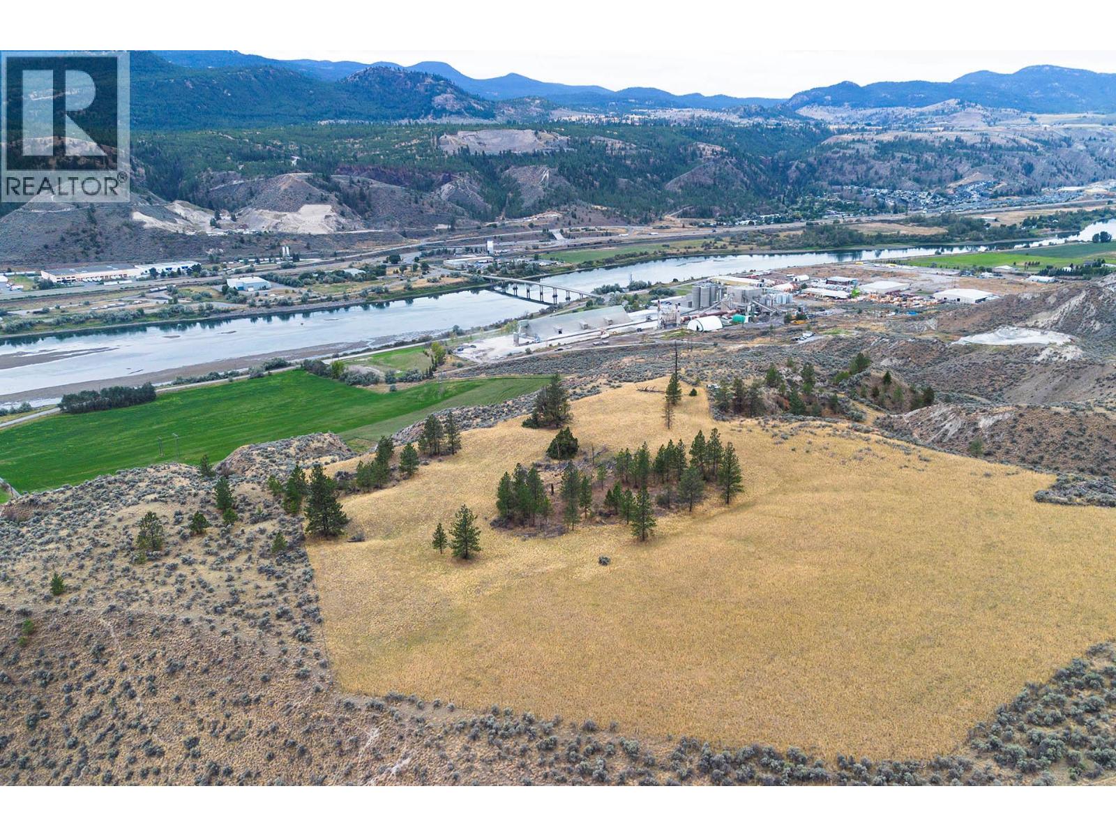 3059 Shuswap E Road Property Photo 7