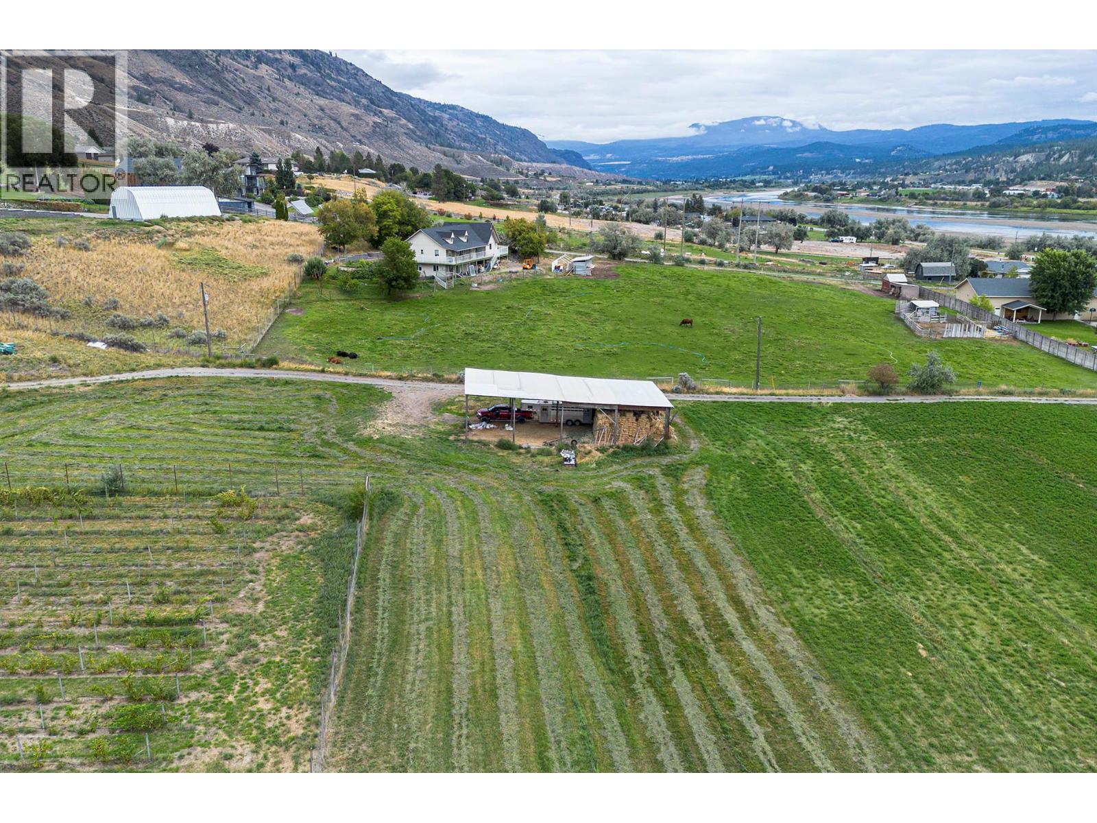 3059 Shuswap E Road Property Photo 27