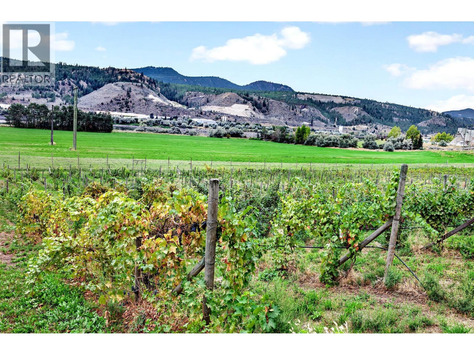3059 Shuswap E Road Property Photo 29
