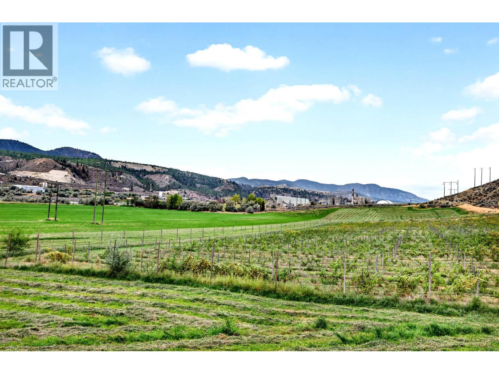 3059 Shuswap E Road Property Photo 30