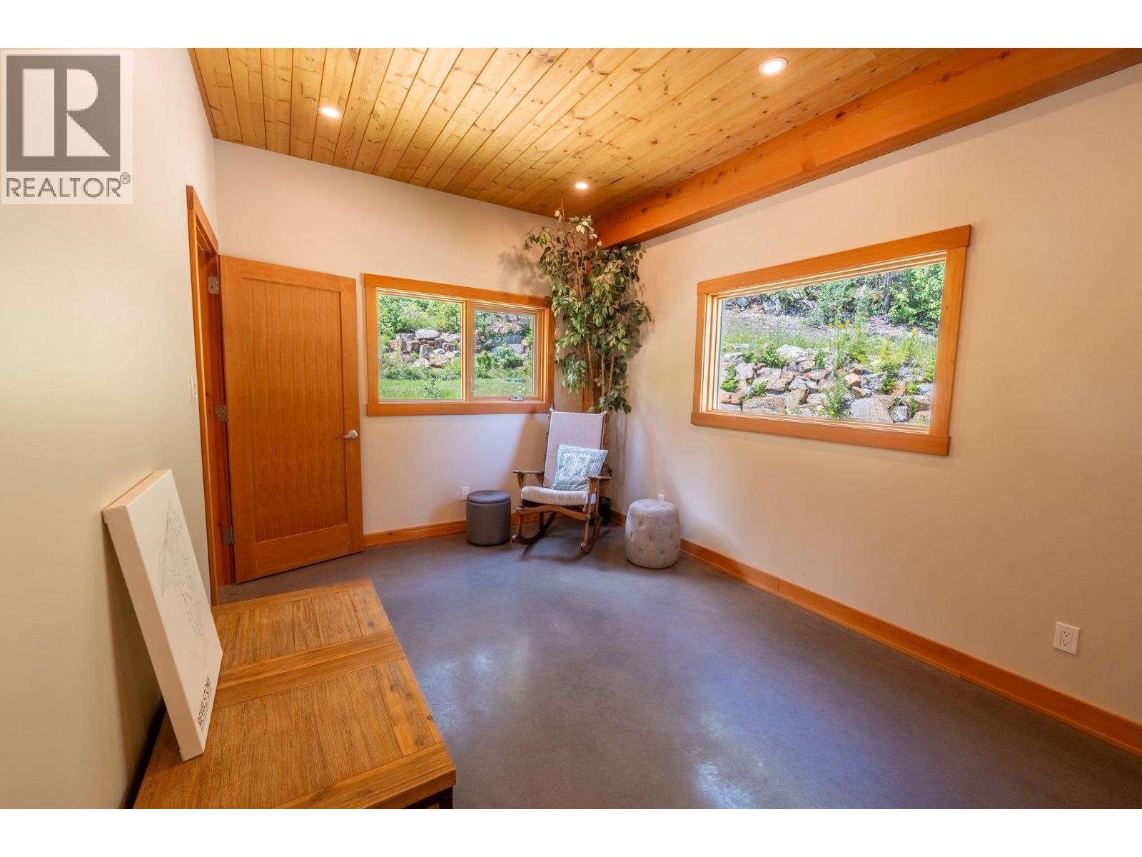 1917 Mt Mcpherson Drive Property Photo 64