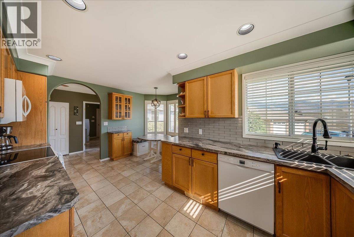 7200 Wright Way Property Photo 6