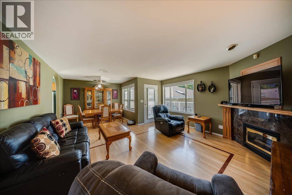 7200 Wright Way Property Photo 13