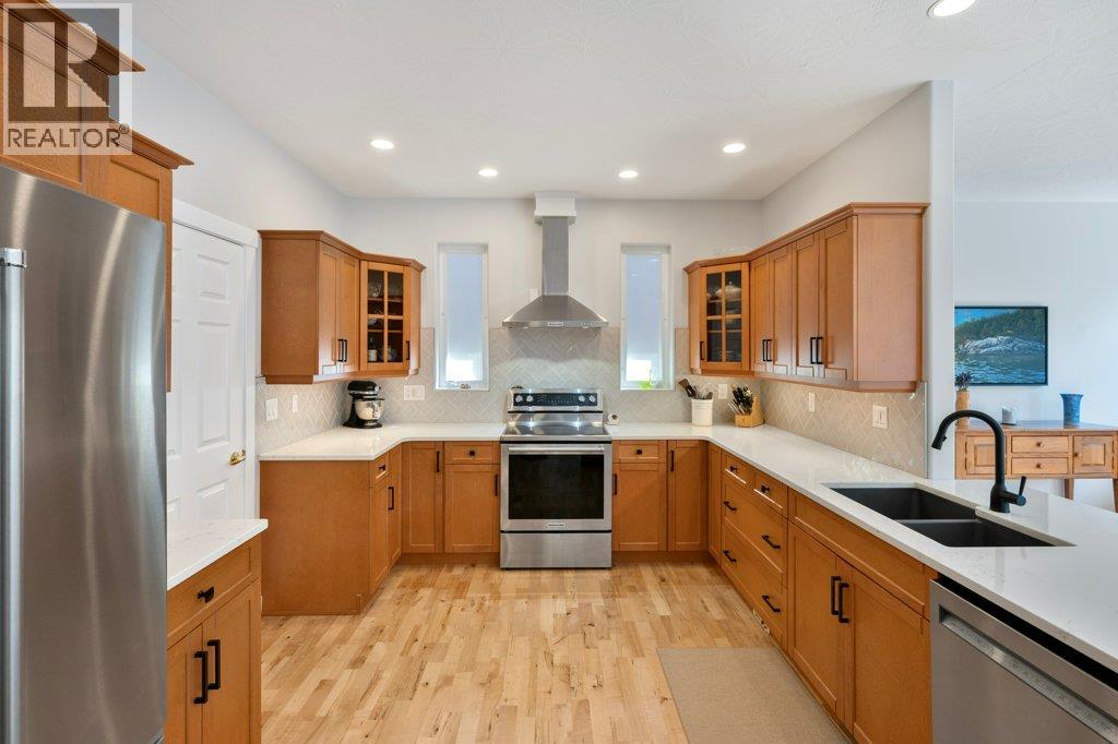 6960 Chardonnay Place Property Photo 15