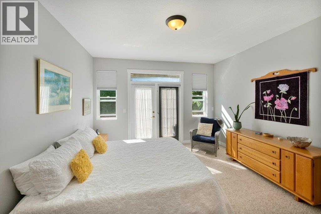 6960 Chardonnay Place Property Photo 30
