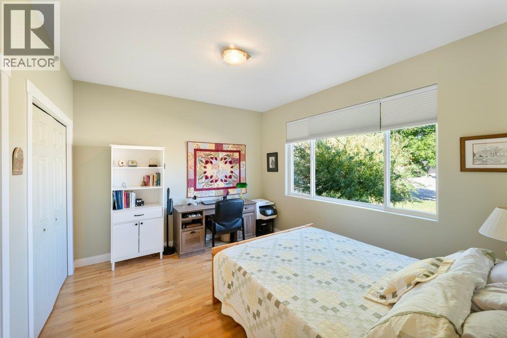 6960 Chardonnay Place Property Photo 36