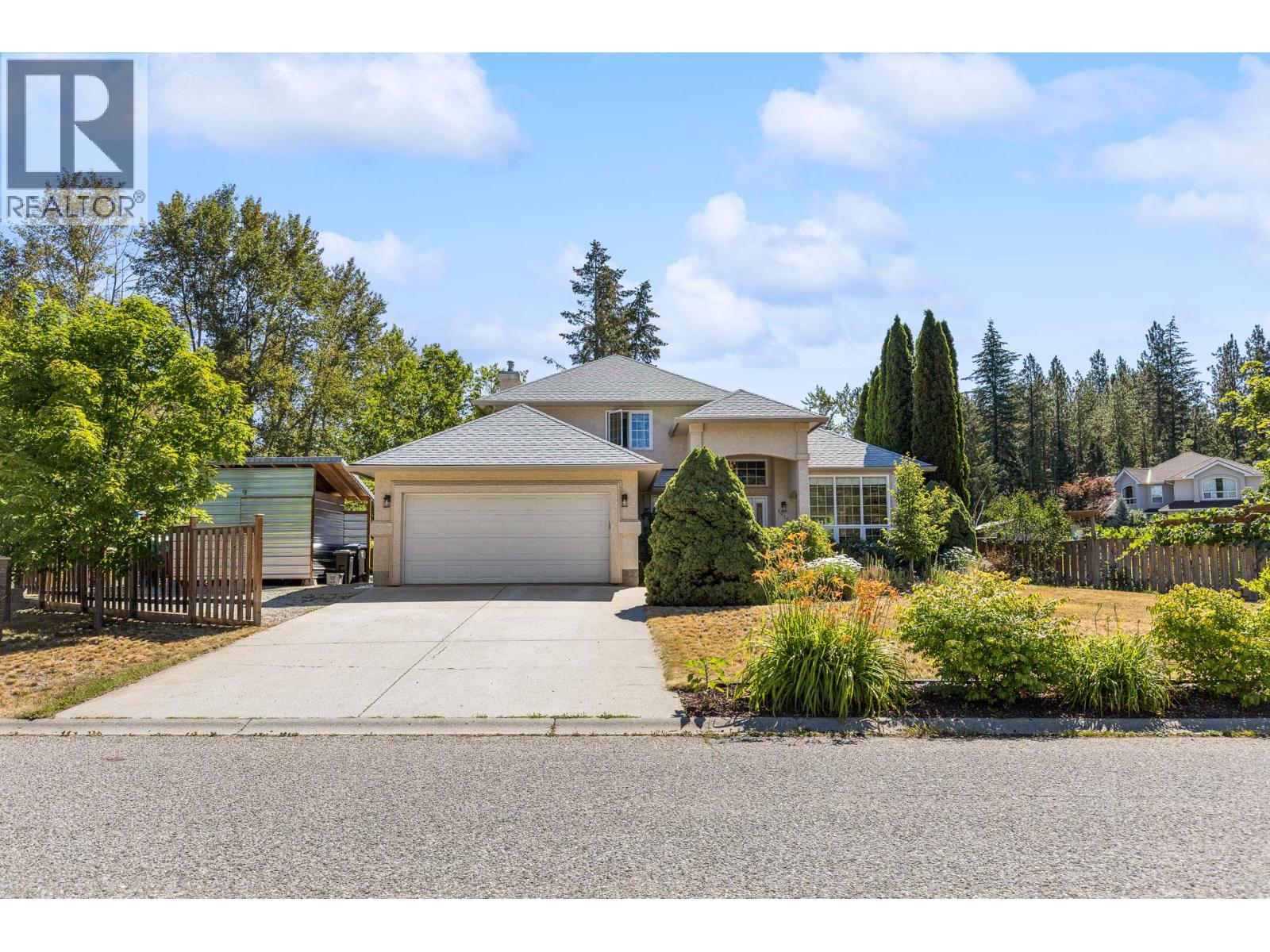 4015 Mahonia Drive Property Photo 1