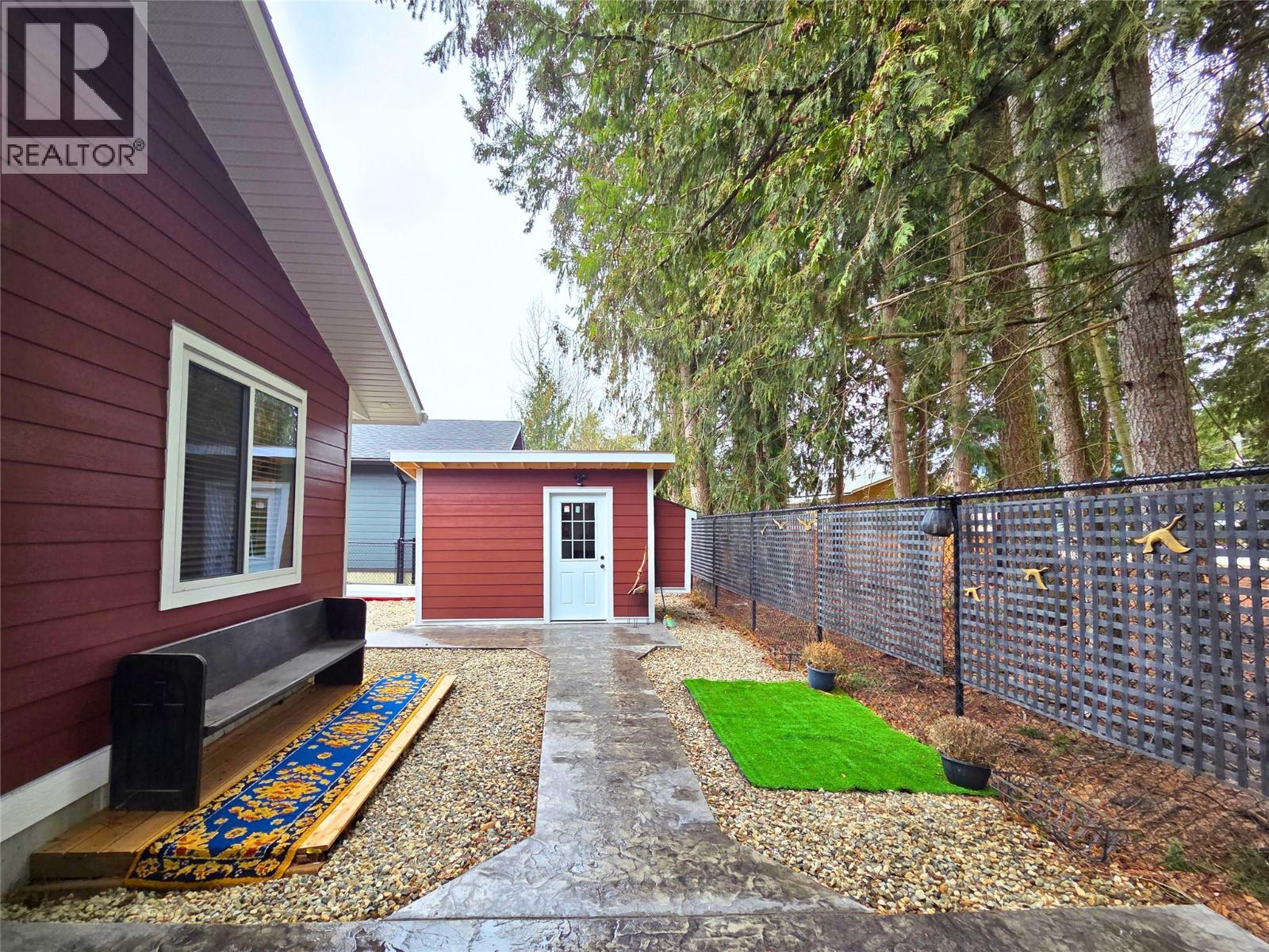 1134 Hawthorn Row Property Photo 4