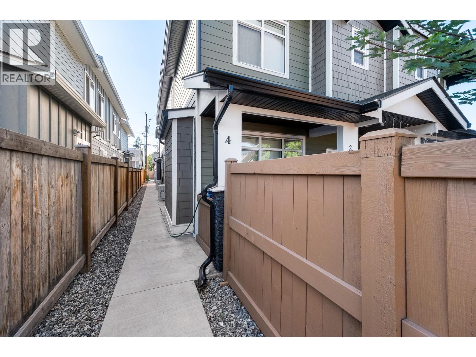825 Cadder Avenue Unit# 4 Property Photo 2